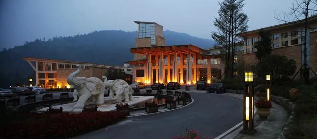 {gallery: 'gal1', smallimage: '/upload/image/202401/65a106bae169a.jpeg',largeimage: '/upload/image/202401/65a106bae169a.jpeg'}